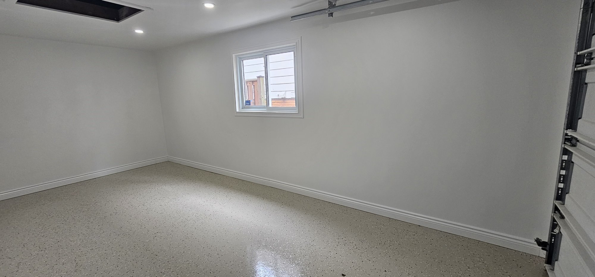 Garage finished side wall